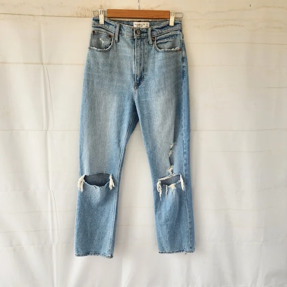 Abercrombie And Fitch The Ankle Straight Ultra High Rise Jeans - Picture 12 of 12